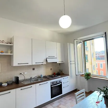 Garbatella Apartament